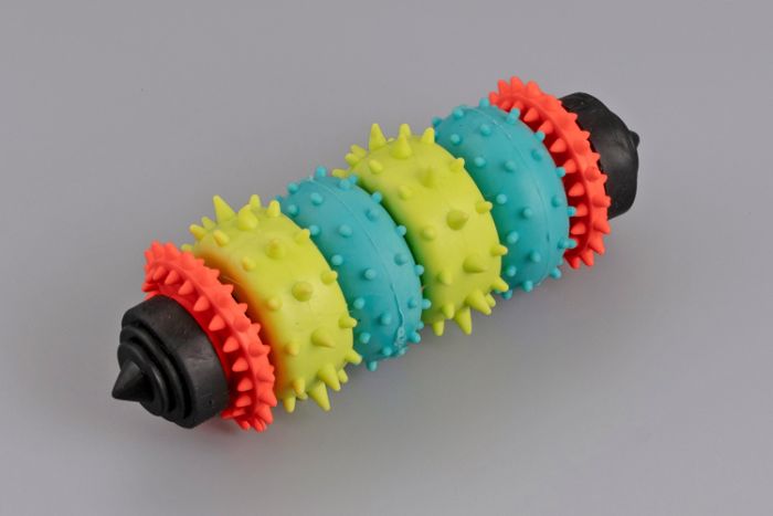 Игрушка Wogy Гантель 16х5.5см с вращающимися элементами, с шипами для собак