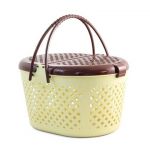 Переноска (Triol) пластиковая овальная (45,5*38*26) бежевая M для животных Переноска (Triol) пластиковая овальная (45,5*38*26) бежевая M для животных