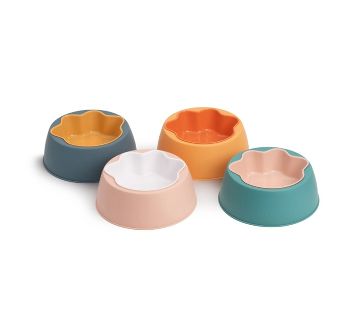 Миска Wogy пластиковая со съемной чашкой, микс 17.8х17.8х6.5см для животных