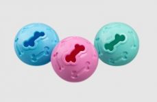 Игрушка Wogy Мяч полый с отверстиями d=7см 52г, микс для собак Green/Blue/Pink